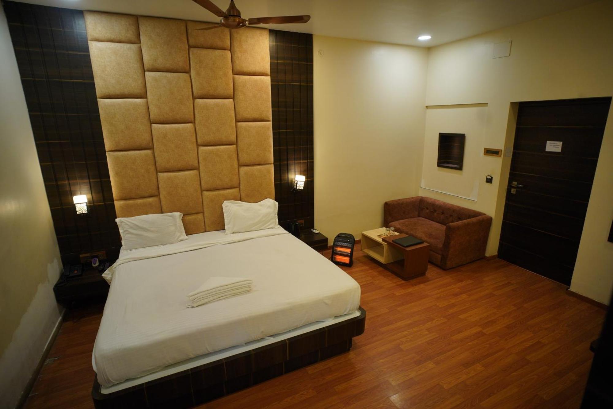 Hotel New Grand Deoghar Zewnętrze zdjęcie