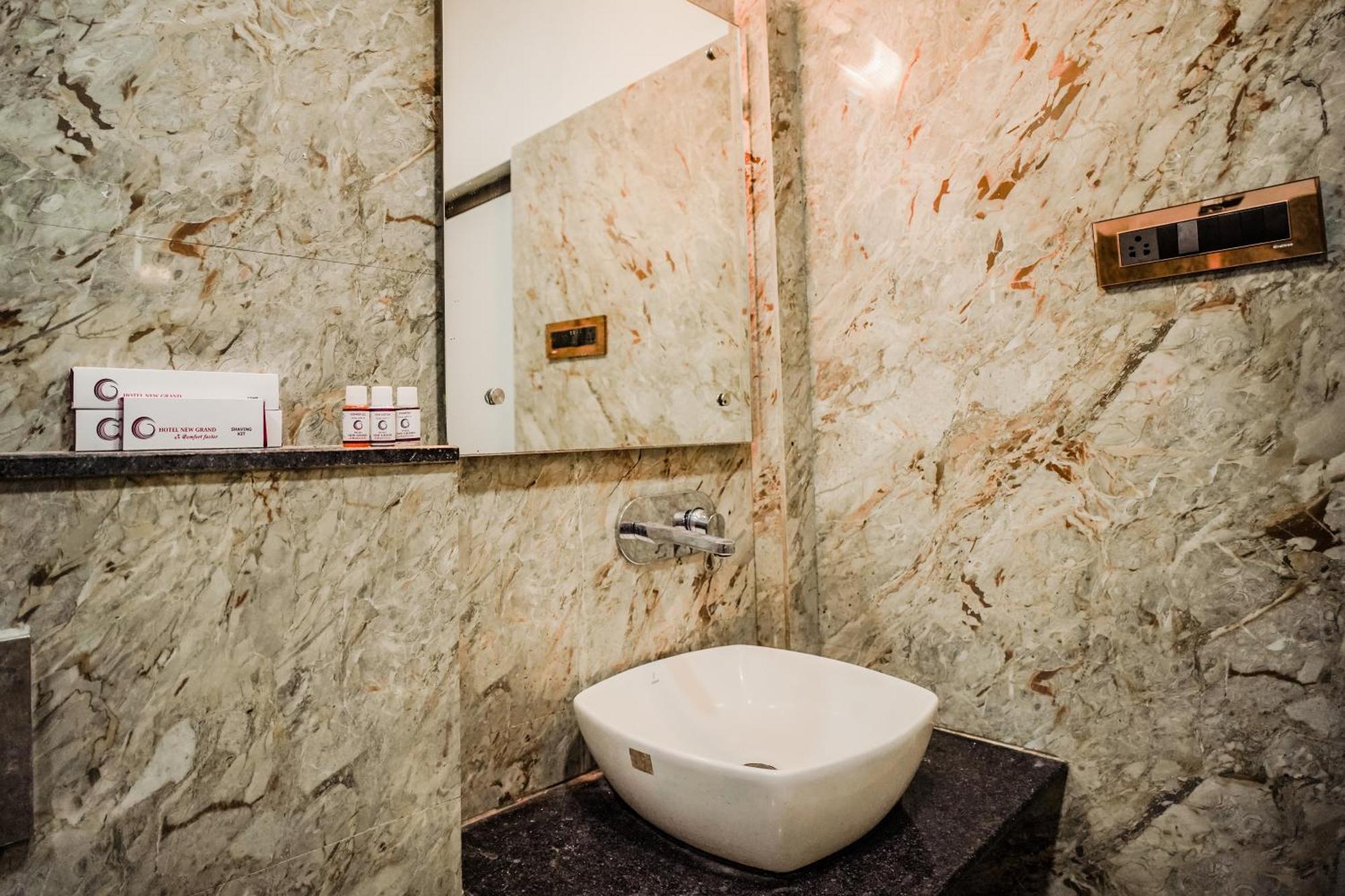 Hotel New Grand Deoghar Zewnętrze zdjęcie